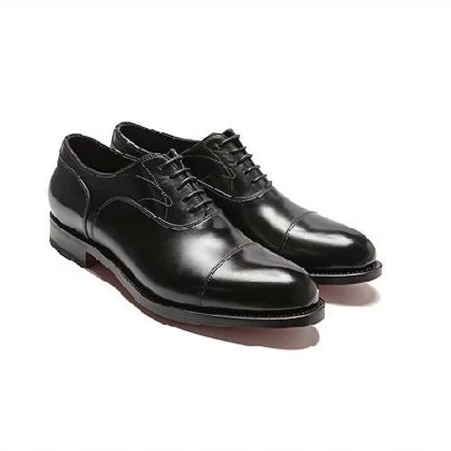 Oxford lace-up in Black Leather